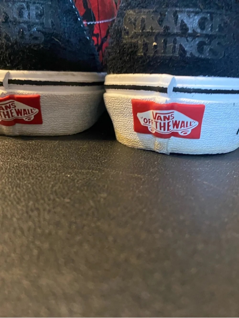 STRANGER THINGS Vans Red and Black Print high-top sneakers - Picture 7 of 14